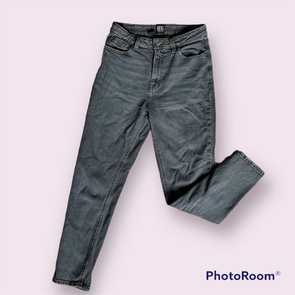 BDG urban outfitters black wash straight leg jean